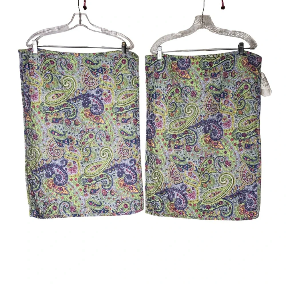 RALPH LAUREN HOME Pair of Blue Green Paisley Pillow Shams